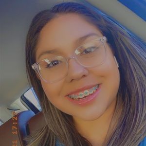 Meet your Posher, Arlissa